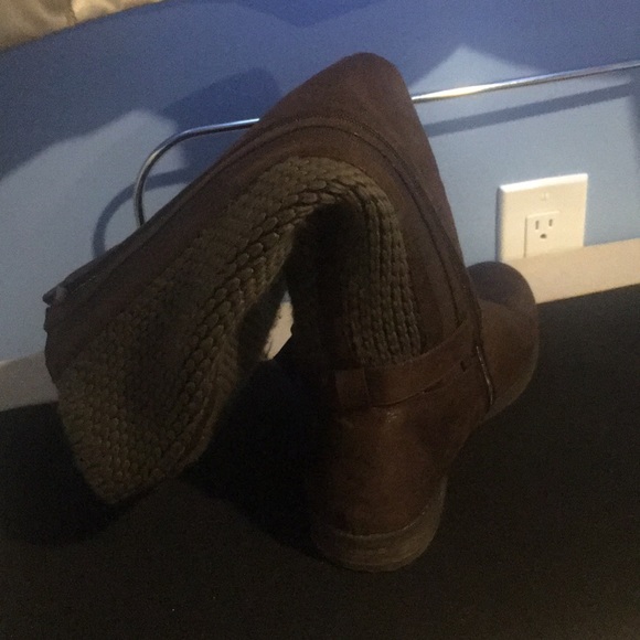 Boot - Picture 4 of 5